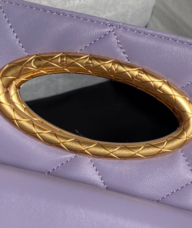 CHANEL Clutch