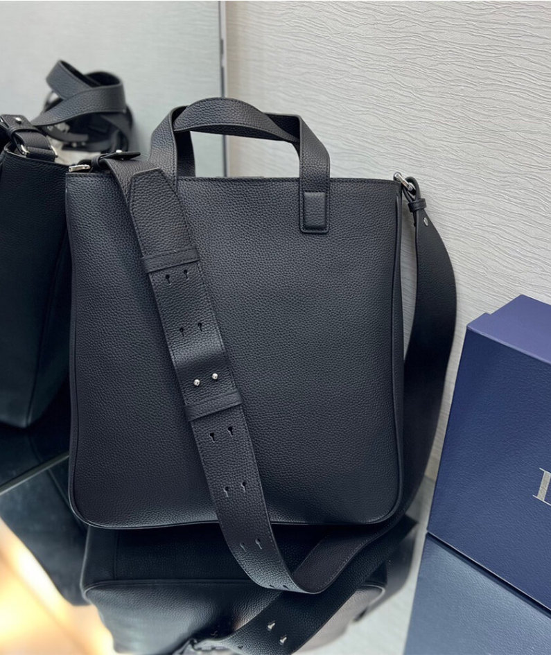 SADDLE TOTE BAG WITH SHOULDER STRAP