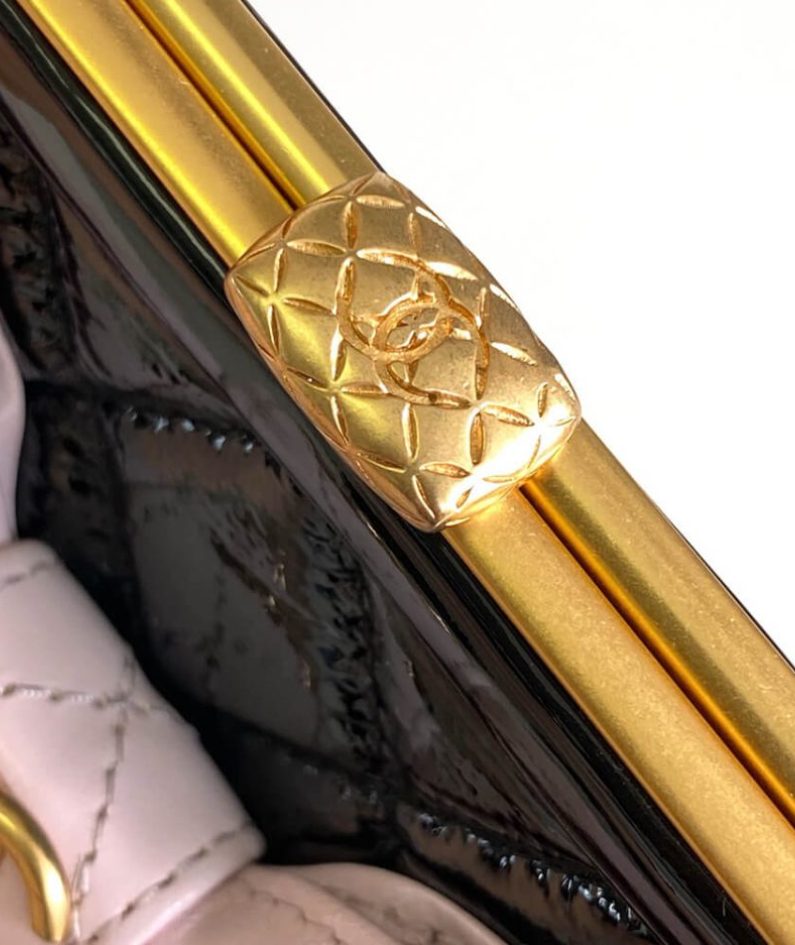 CHANEL Large Clutch With Chain(high-end grade)