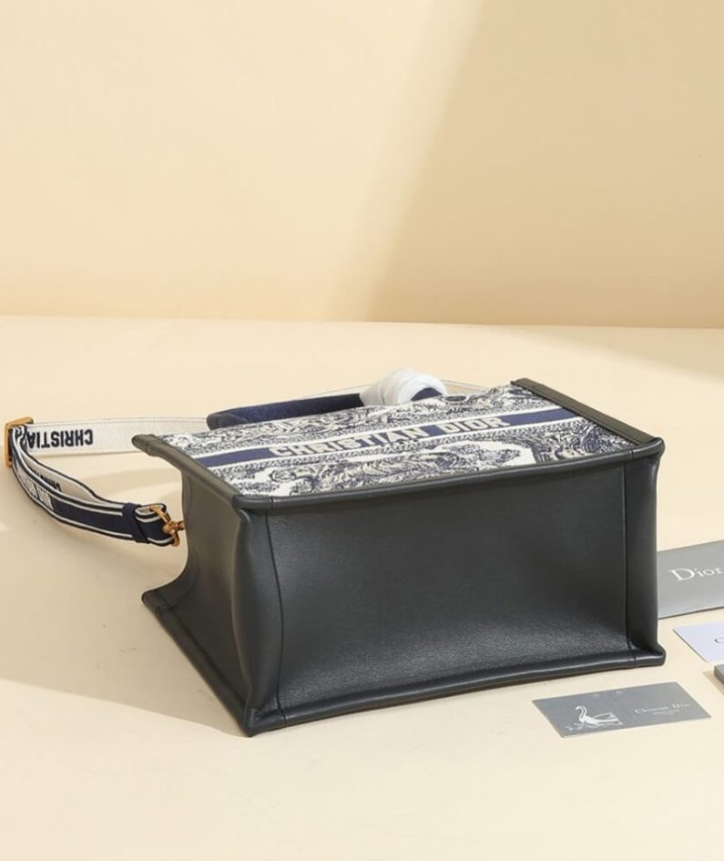 Medium Dior Book Tote