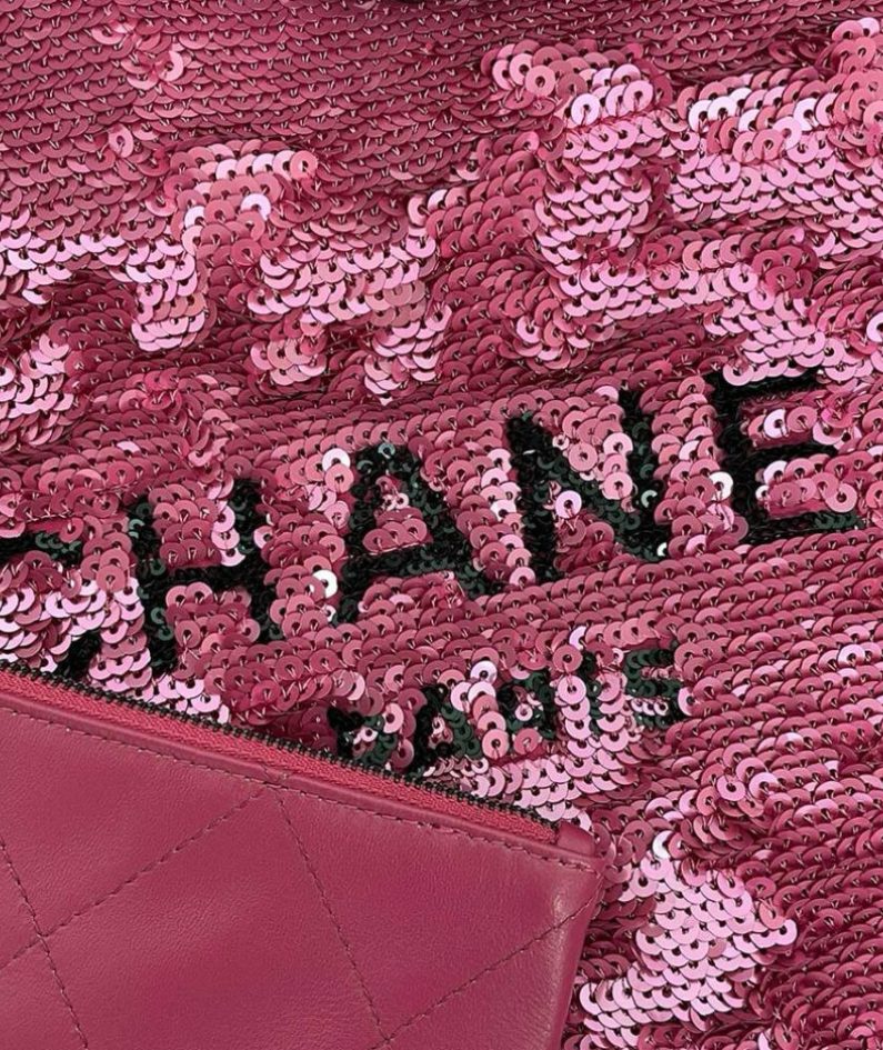 CHANEL SHOPPING BAG