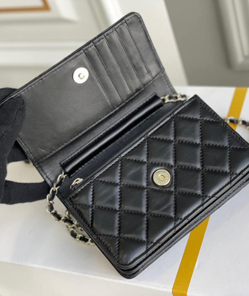 Chanel MINI WALLET ON CHAIN