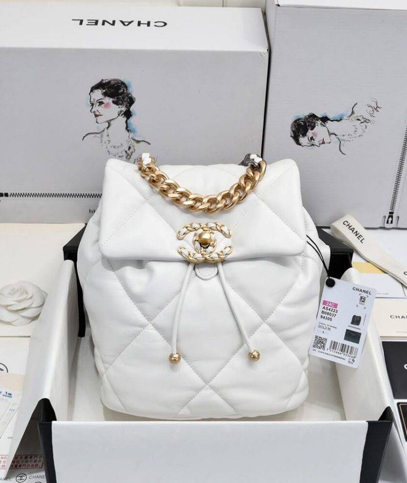 CHANEL 19 BACKPACK