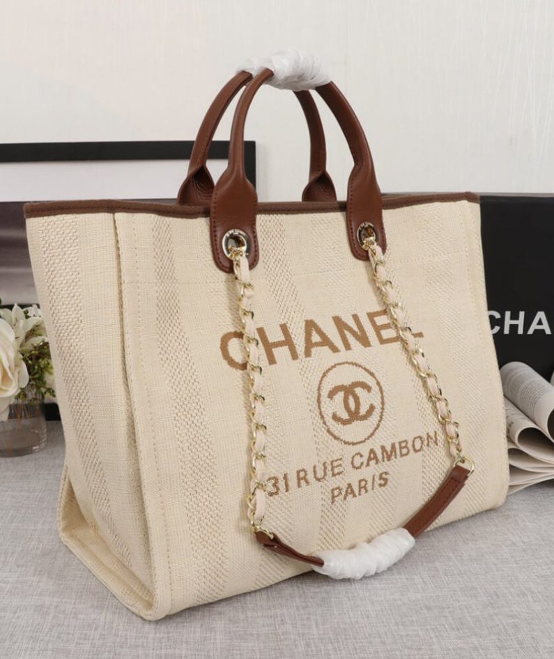 CHANEL Woven Straw Raffia Striped Medium Deauville Tote