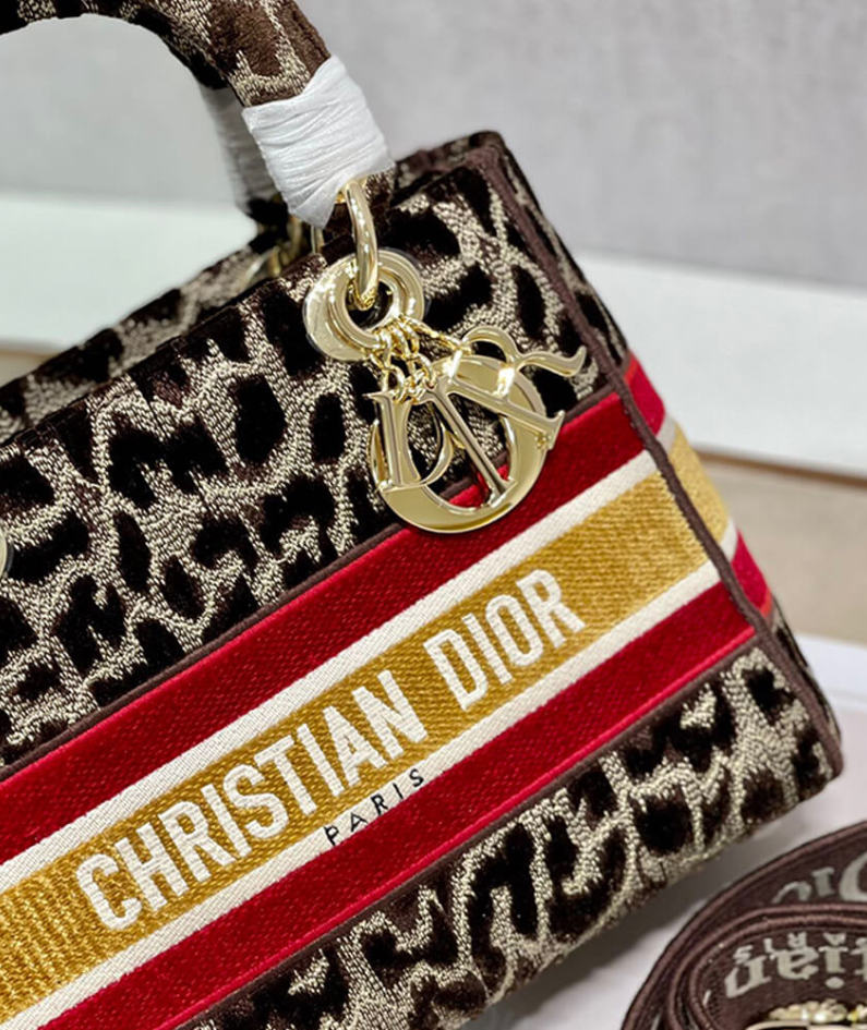 DIOR MEDIUM LADY D-LITE BAG