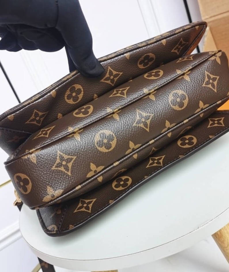 Louis Vuitton POCHETTE METIS