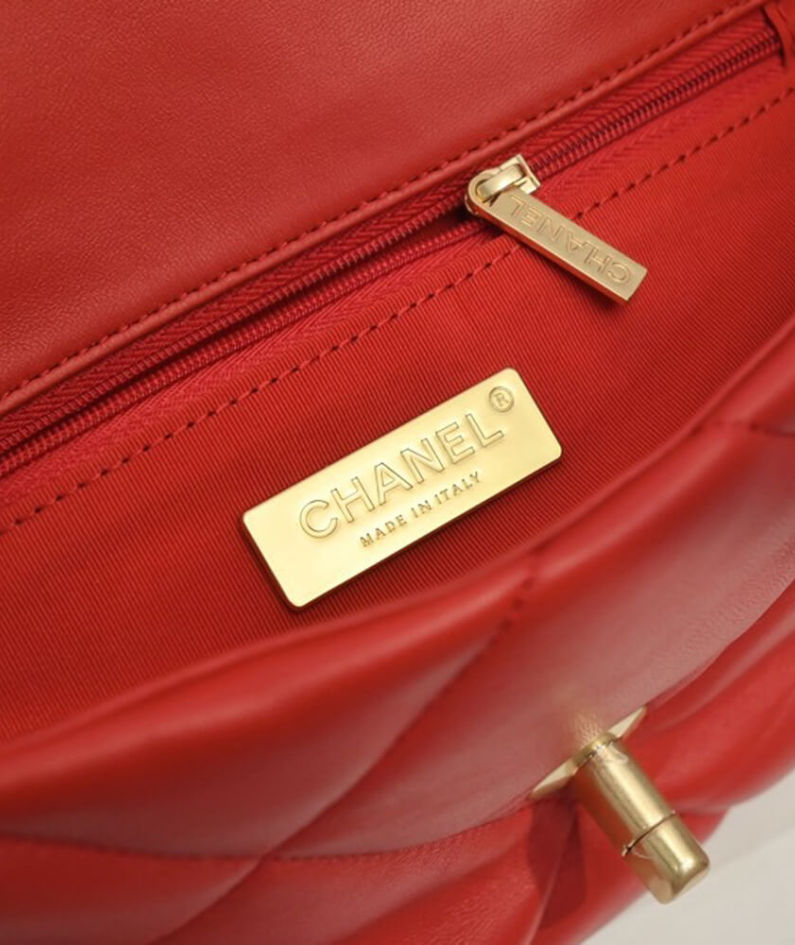 CHANEL 19 HANDBAG