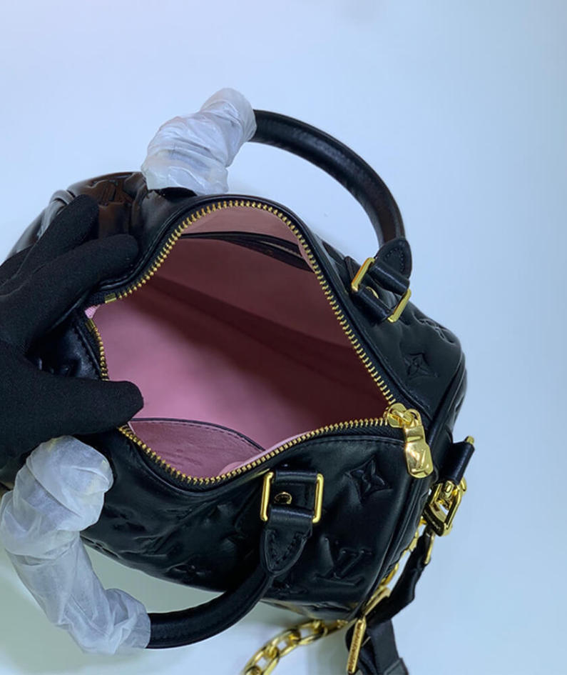 Louis Vuitton SPEEDY BANDOULIERE 22
