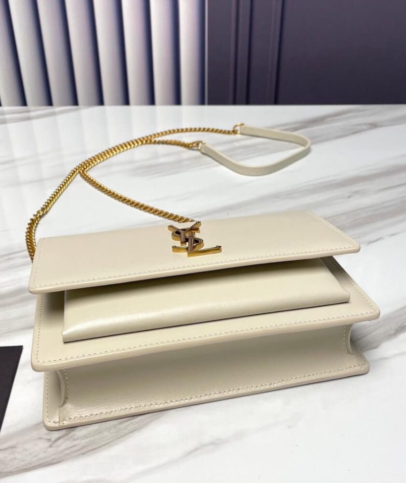 SUNSET CHAIN WALLET IN SMOOTH LEATHER