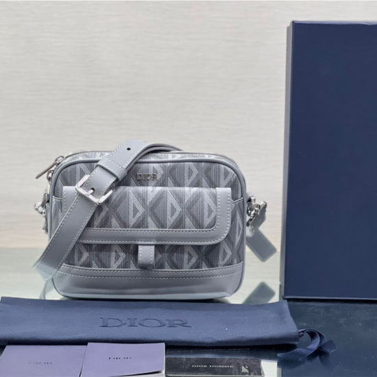 DIOR HIT THE ROAD MESSENGER POUCH