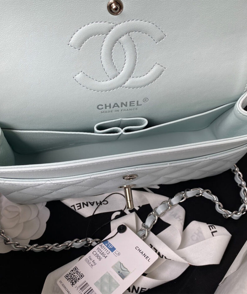 SMALL CLASSIC HANDBAG