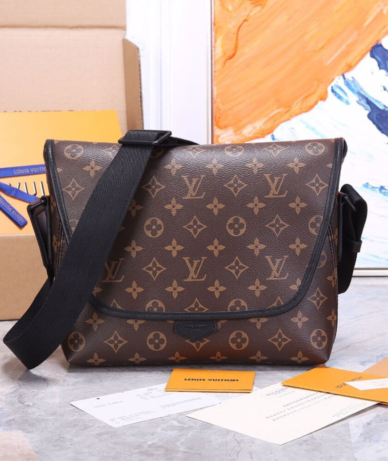 MAGNETIC MESSENGER