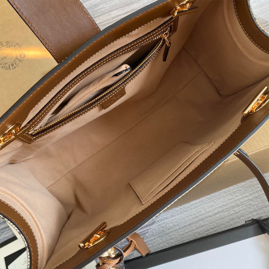 Padlock medium GG shoulder bag Padlock medium GG shoulder bag