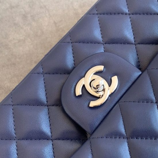 CHANEL CLASSIC 11.12 HANDBAG(high-end grade)