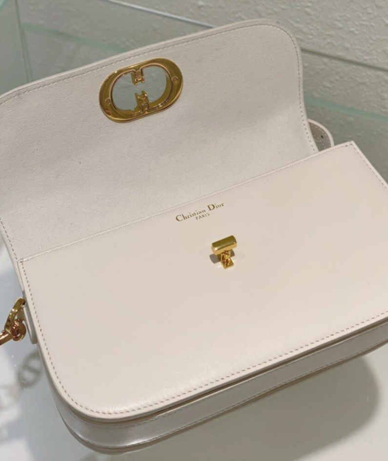 30 MONTAIGNE AVENUE BAG