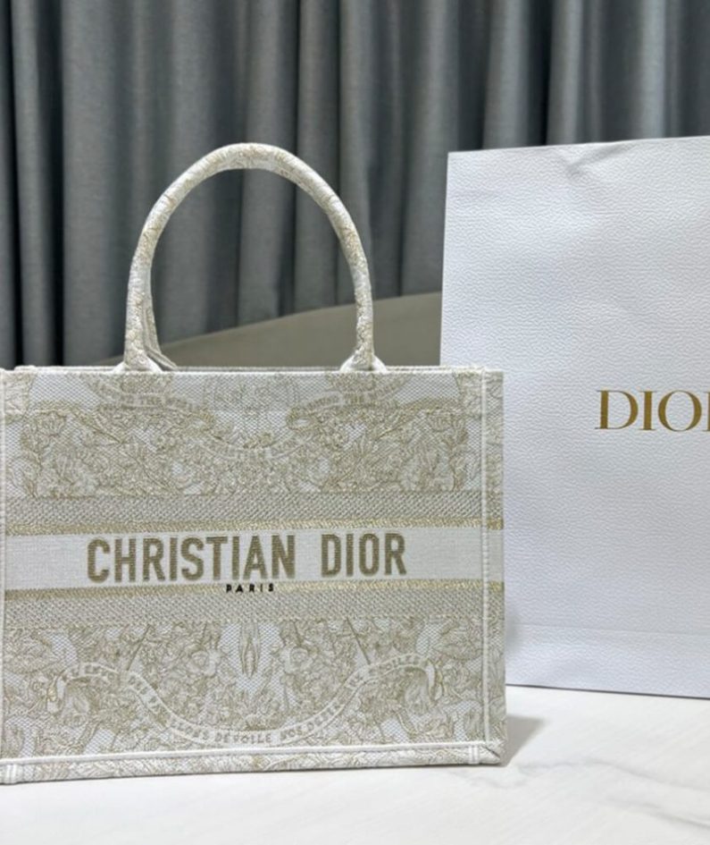 Medium Dior Book Tote
