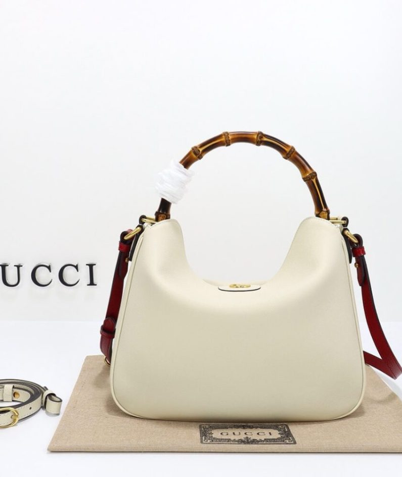 GUCCI DIANA MEDIUM SHOULDER BAG