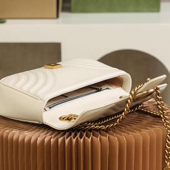 GG Marmont small matelasse shoulder bag GG Marmont small matelasse shoulder bag