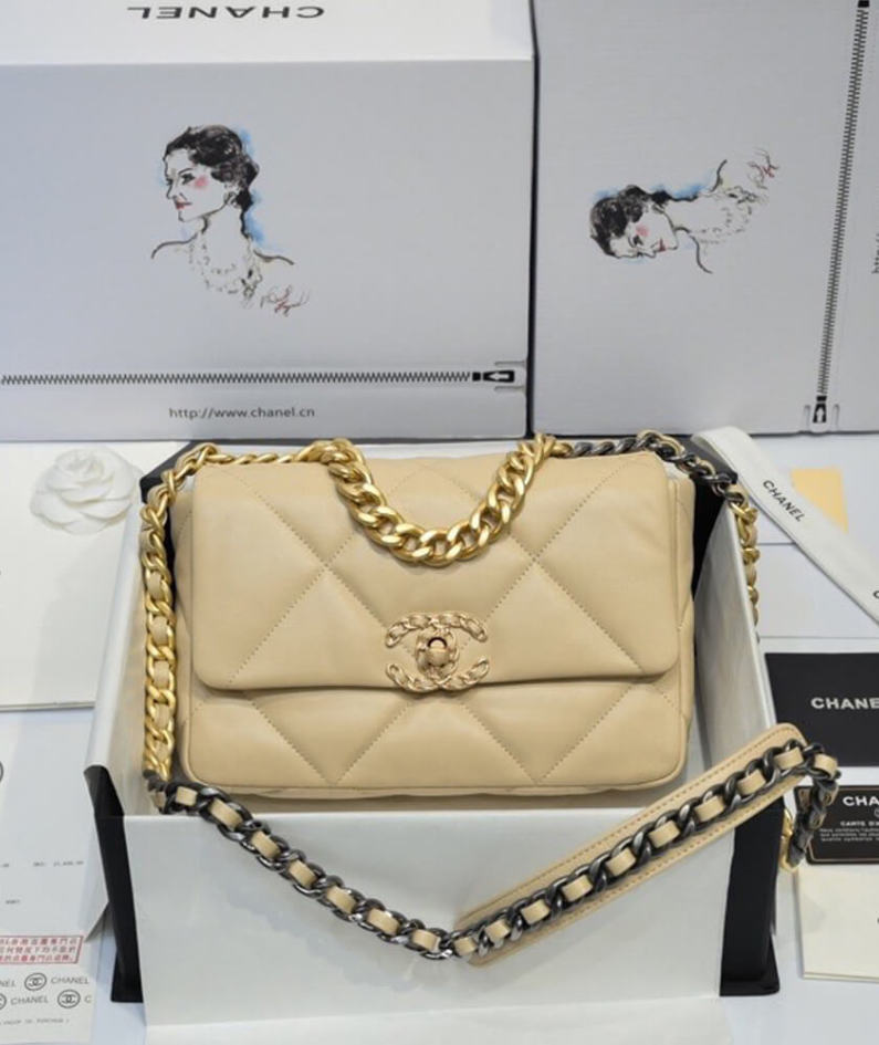 CHANEL 19 HANDBAG