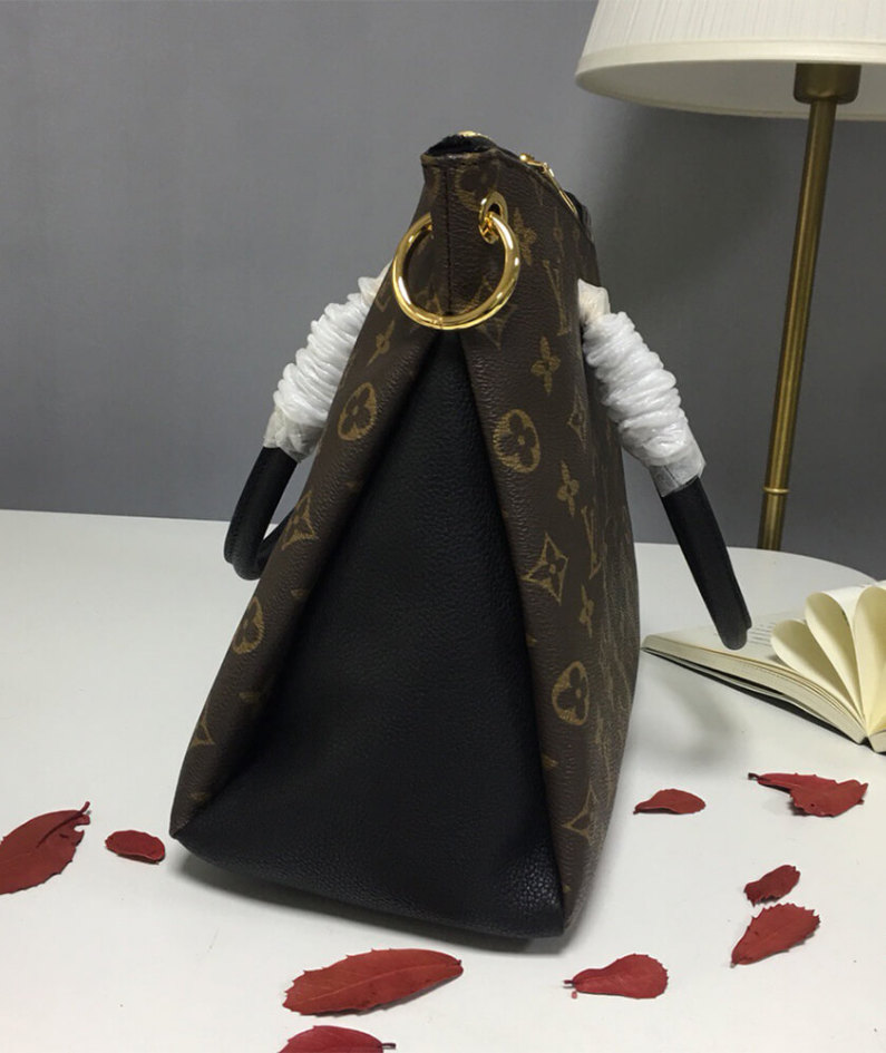 Louis Vuitton PALLAS MM