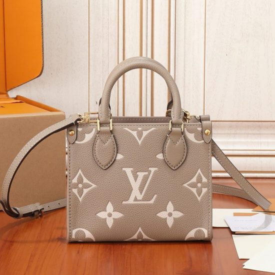 LV OnTheGo BB LV OnTheGo BB