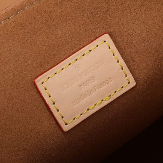 LV Dauphine Soft MM