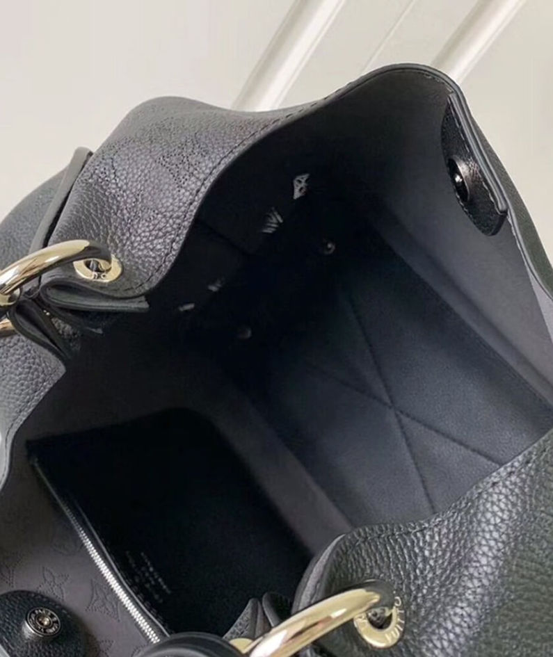 Louis Vuitton CARMEL