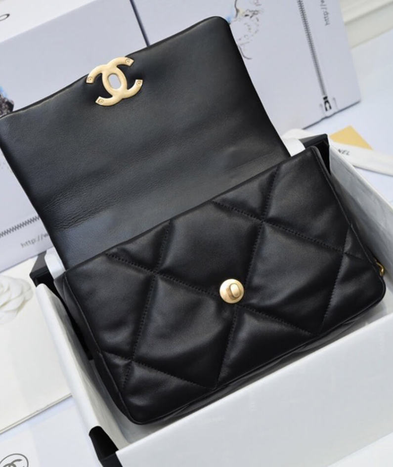 CHANEL 19 HANDBAG