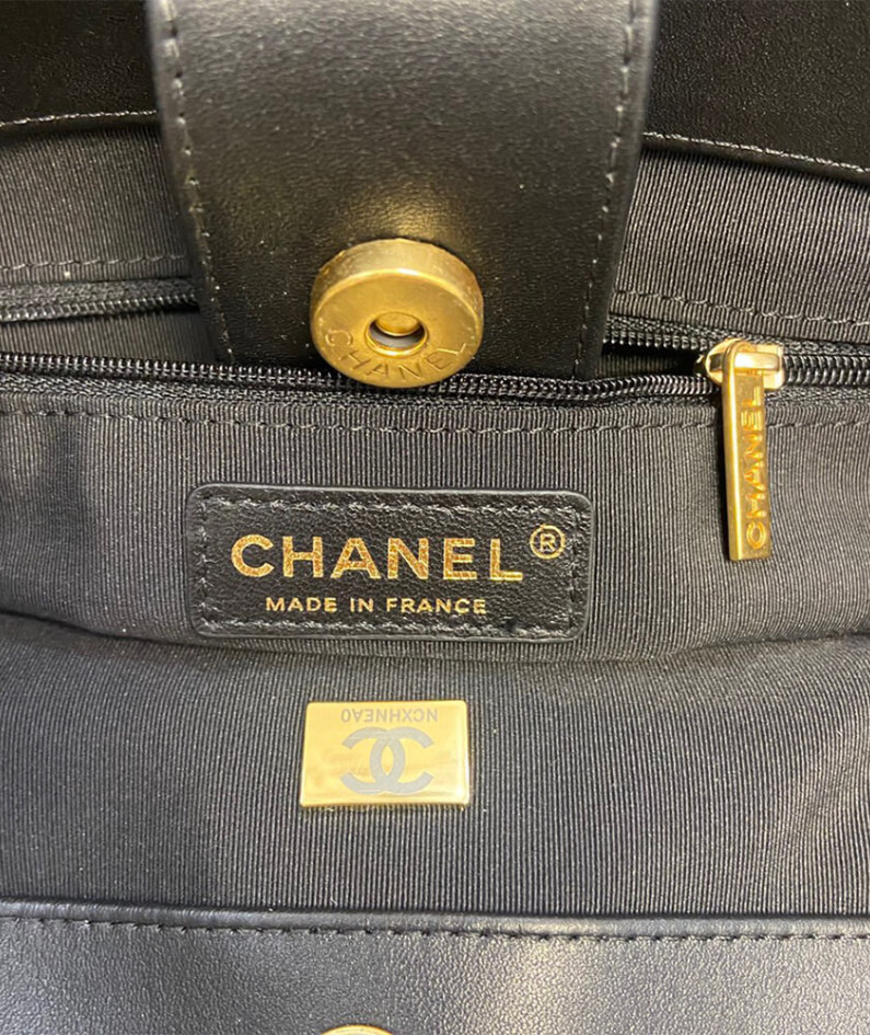 CHANEL SHOPPING BAG
