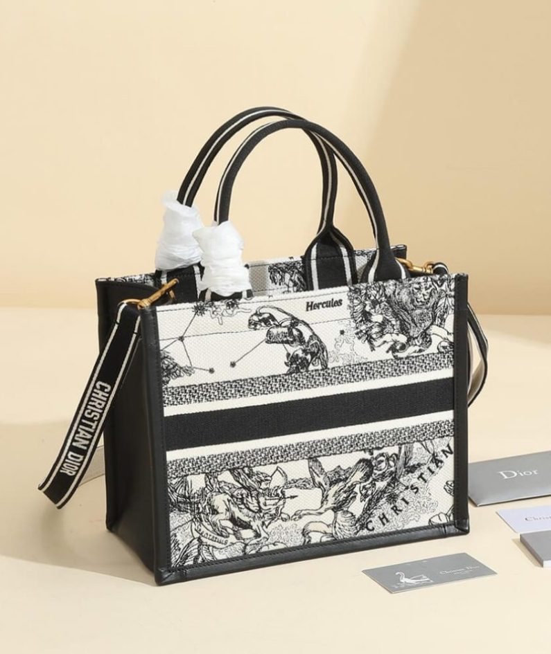 Medium Dior Book Tote