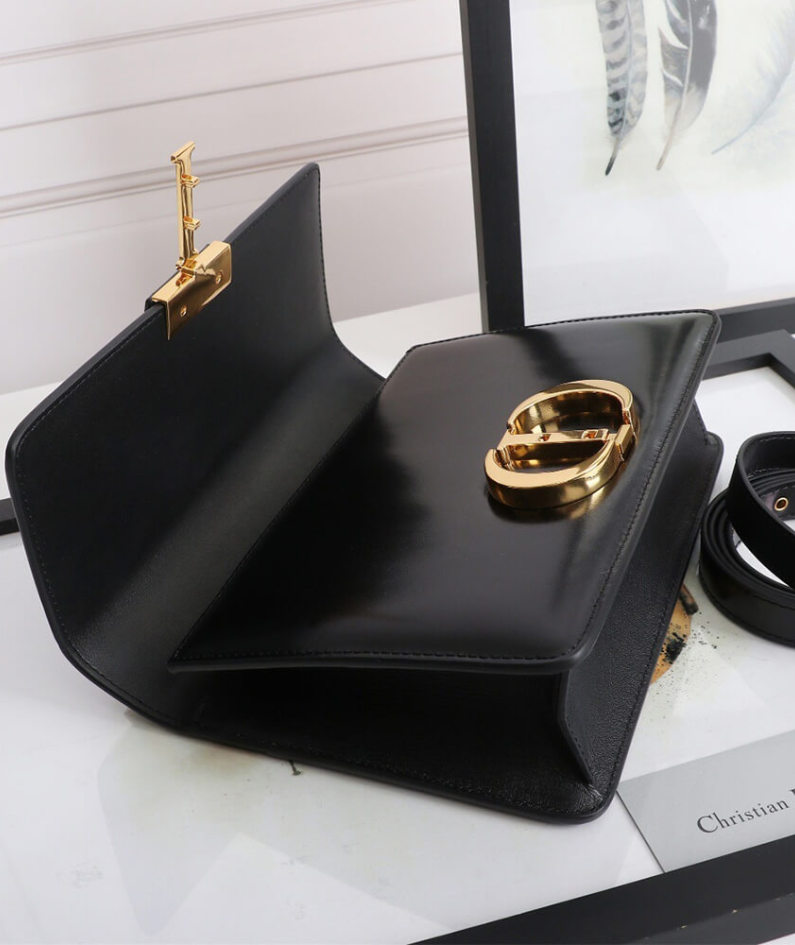 30 MONTAIGNE BAG