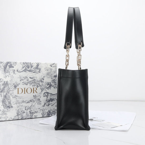 SMALL DIOR ESSENTIAL TOTE BAG