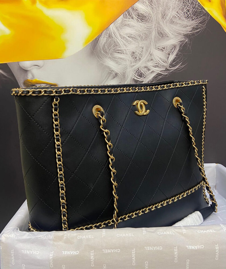 CHANEL SHOPPING BAG