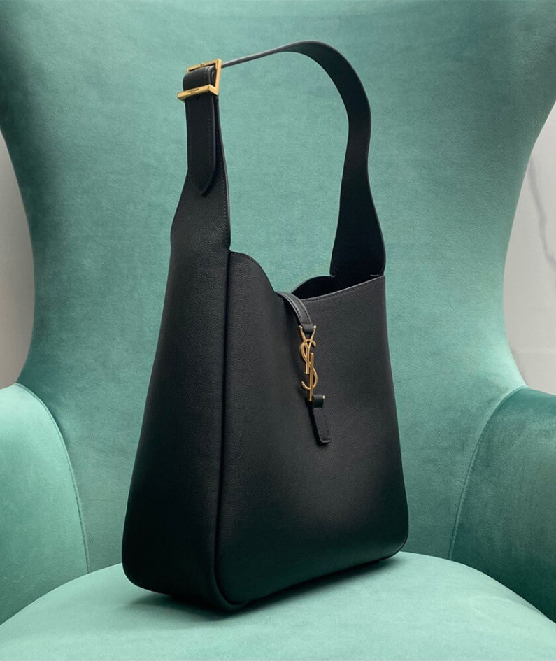 LE 5 à 7 SOFT SMALL IN SMOOTH LEATHER
