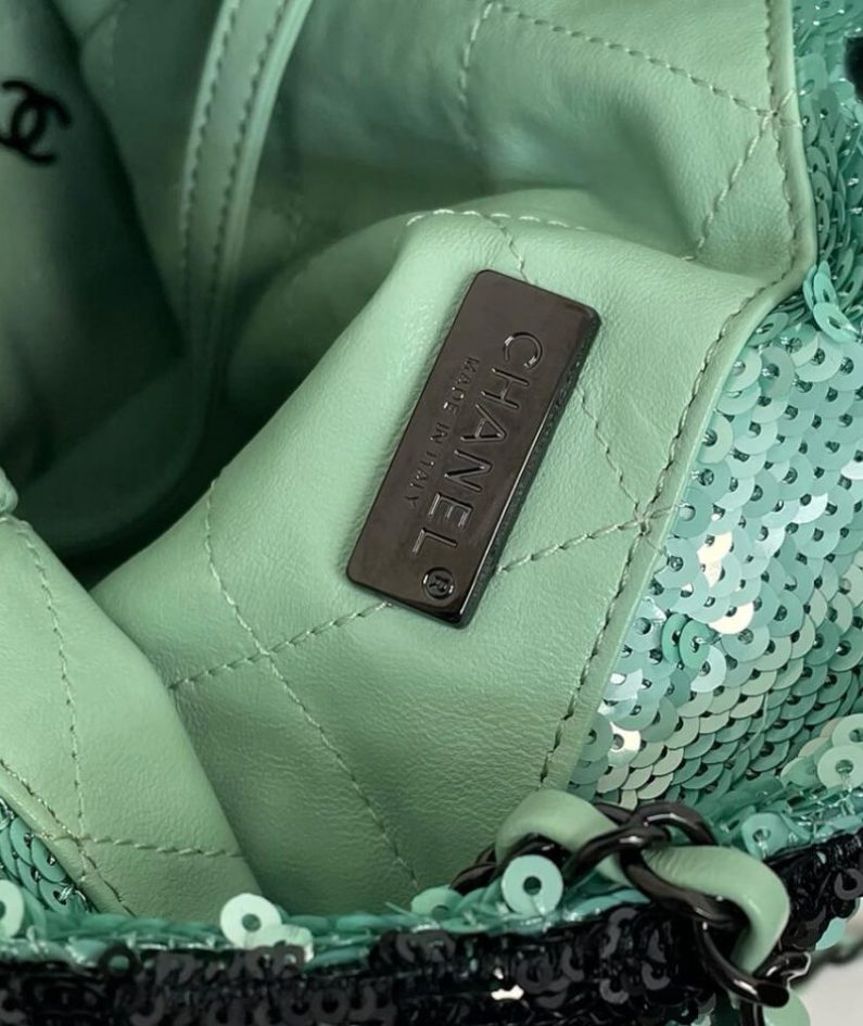 CHANEL SHOPPING BAG