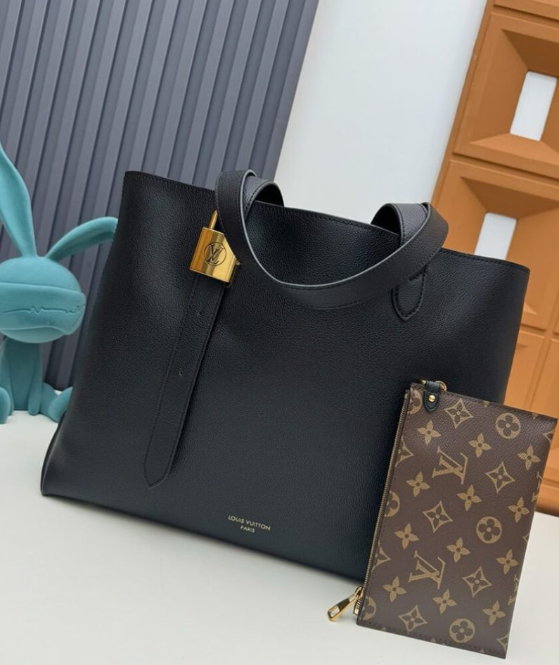 LV Low Key Cabas MM