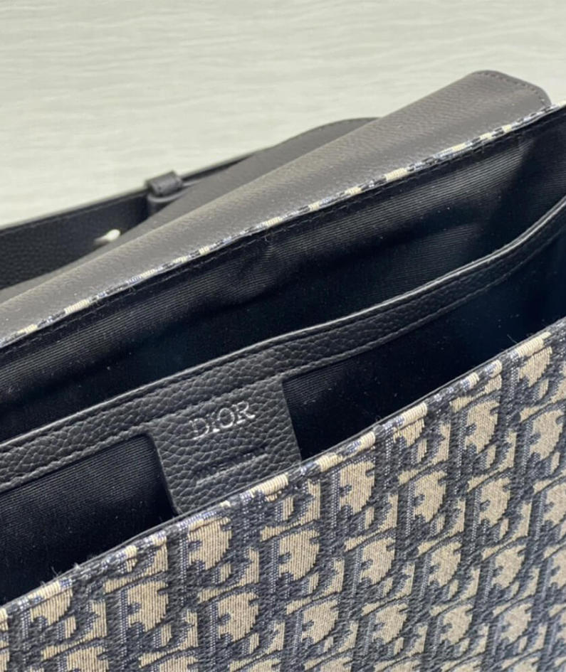 SADDLE MESSENGER BAG