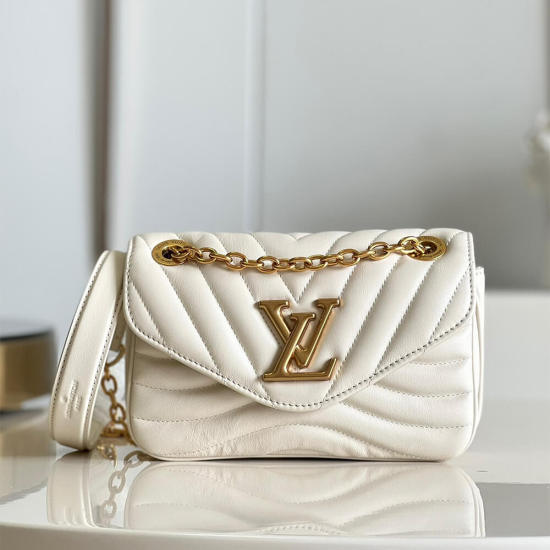 NEW WAVE CHAIN BAG PM NEW WAVE CHAIN BAG PM