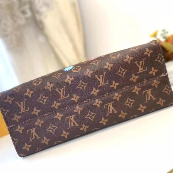LV x YK OnTheGo MM LV x YK OnTheGo MM
