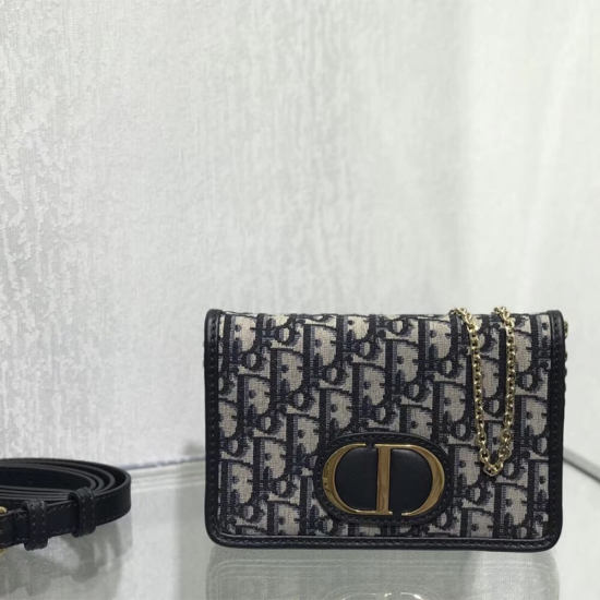 2-IN-1 30 MONTAIGNE POUCH