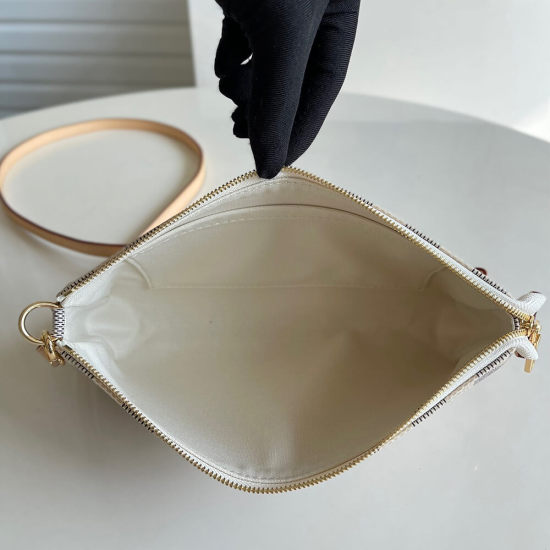 POCHETTE ACCESSORIES POCHETTE ACCESSORIES