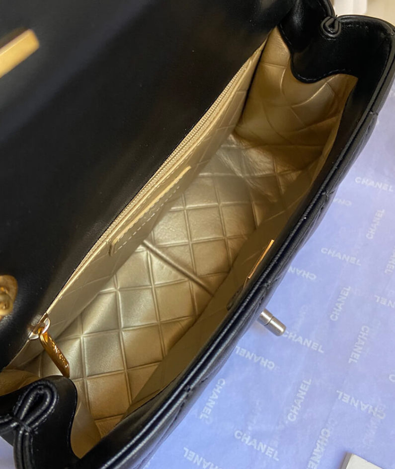 SMALL FLAP BAG