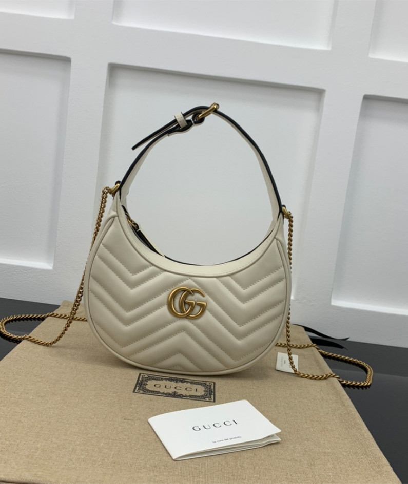 GG Marmont half-moon-shaped mini bag
