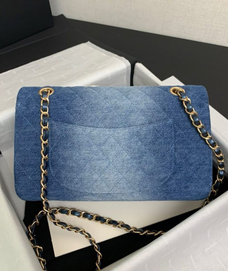 CHANEL CLASSIC 11.12 HANDBAG(high-end grade)