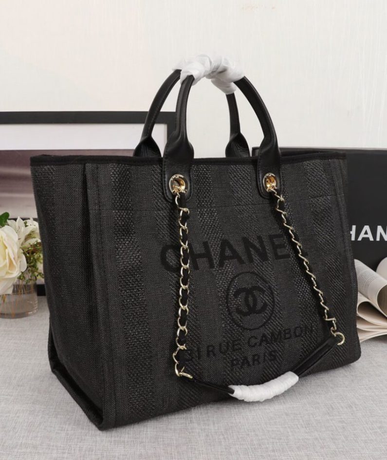 CHANEL Woven Straw Raffia Striped Medium Deauville Tote
