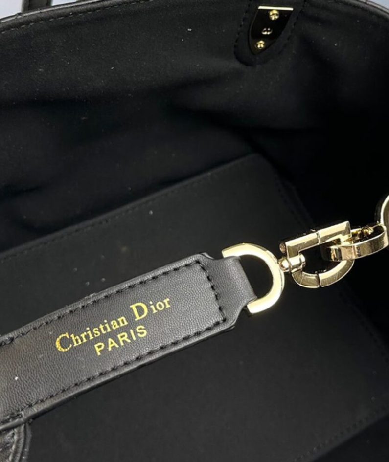 MEDIUM DIOR TOUJOURS BAG