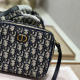 30 MONTAIGNE BOX BAG