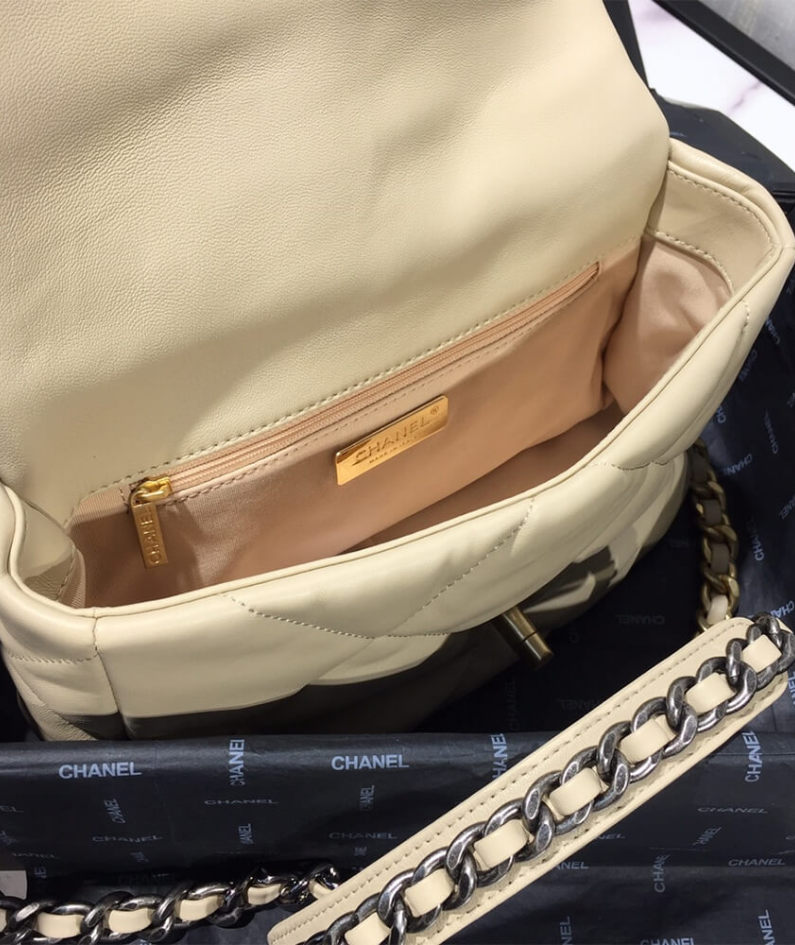 CHANEL 19 Small Flap Bag