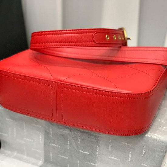CHANEL HOBO HANDBAG CHANEL HOBO HANDBAG