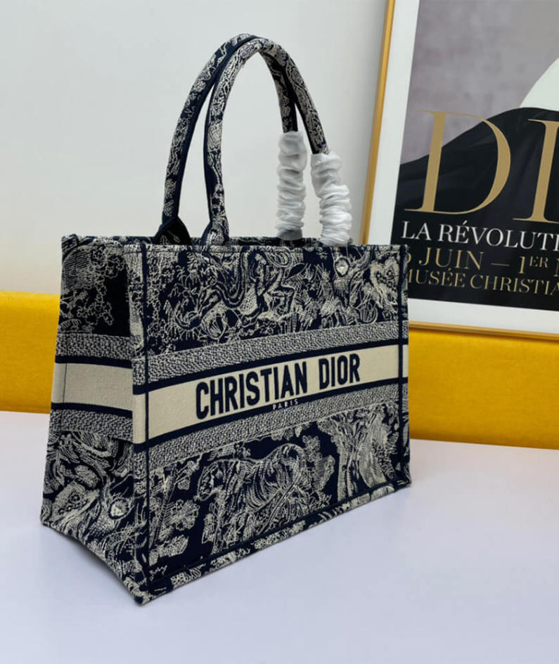 SMALL DIORAMOUR DIOR BOOK TOTE